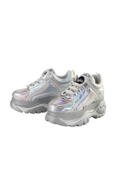 Buffalo Boots Classic Low Sneaker In Silver