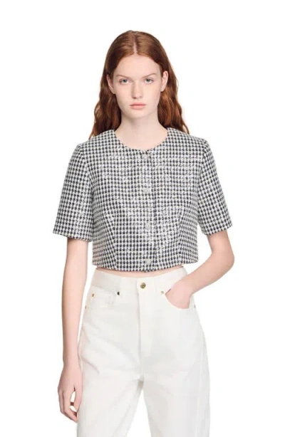 Sandro Cropped Houndstooth Tweed Jacket In Black