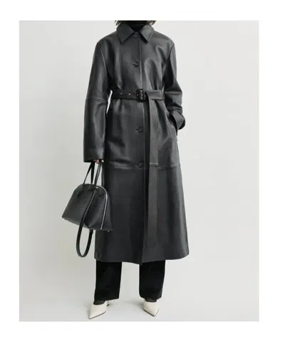 Totême Belted Leather Coat In Black