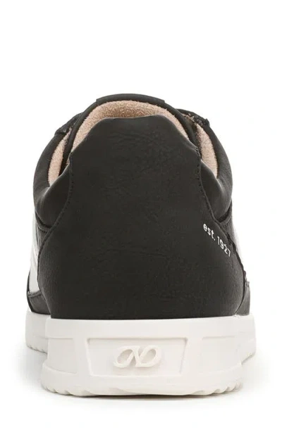 Naturalizer Garnet Sneaker In Black