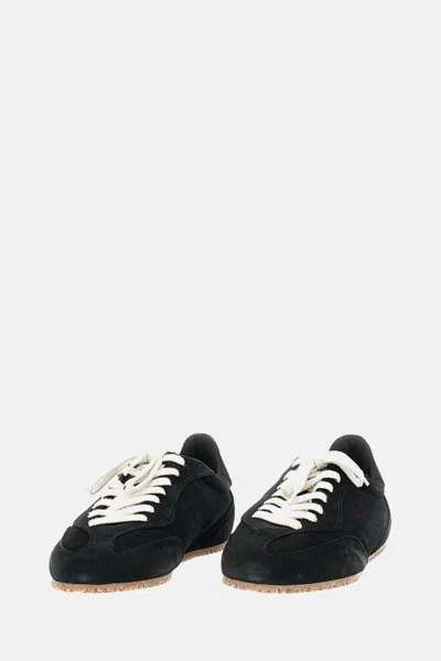 Axel Arigato Daze Runner Black Sneaker With Logo On The Tongue And Grooved Sole In Suede Man