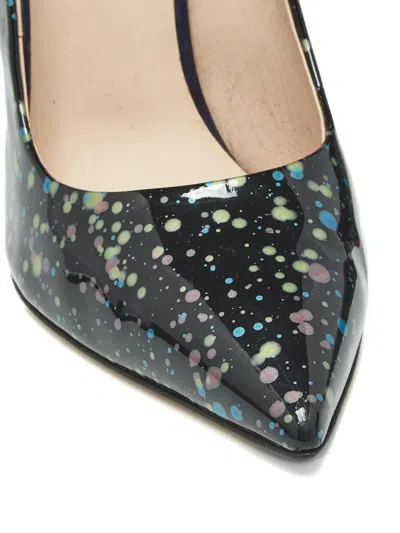 Pre-owned Fendi Lizard-embossed Pointed Pumps In Black