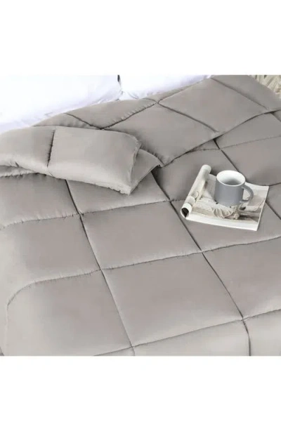 Superior Reversible Down Alternative Comforter In Purple