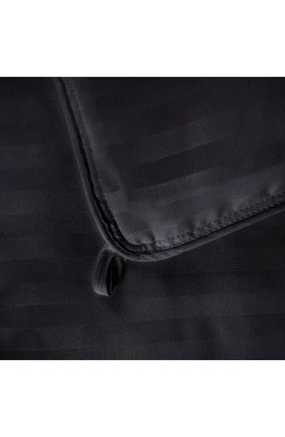 Superior Reversible Down Alternative Comforter In Black