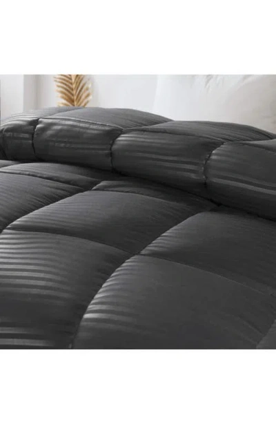 Superior Reversible Down Alternative Comforter In Gray