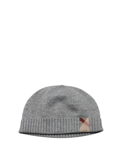 Burberry Cap In Gray