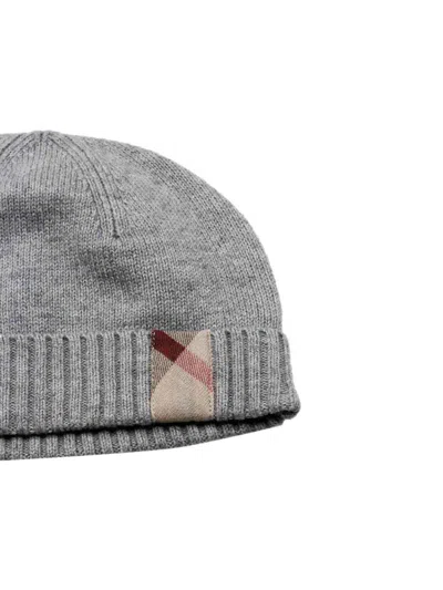 Burberry Cap In Gray