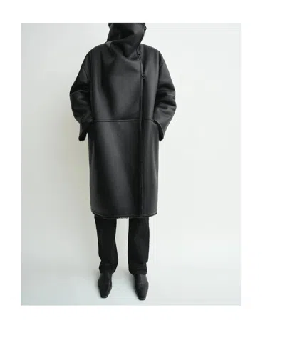 Totême Shearling Wrap Coat Black In Black