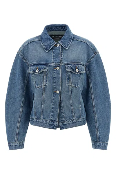 Jacquemus Classic Cotton Denim Jacket With Tailored Hem And Chest Pockets In Blue