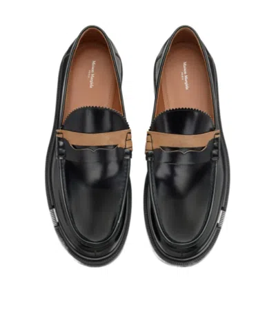 Maison Margiela Sophisticated Loafers For Men In Black