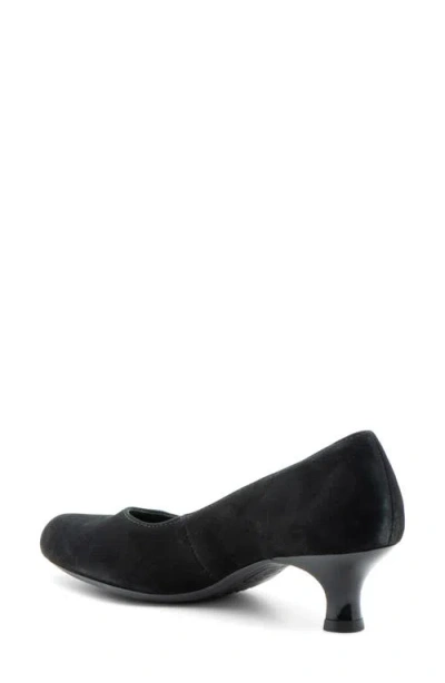 Ara Kat Kitten Heel Pump In Black