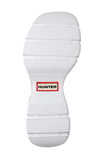 Hunter Abel Platform Sandal In Pink