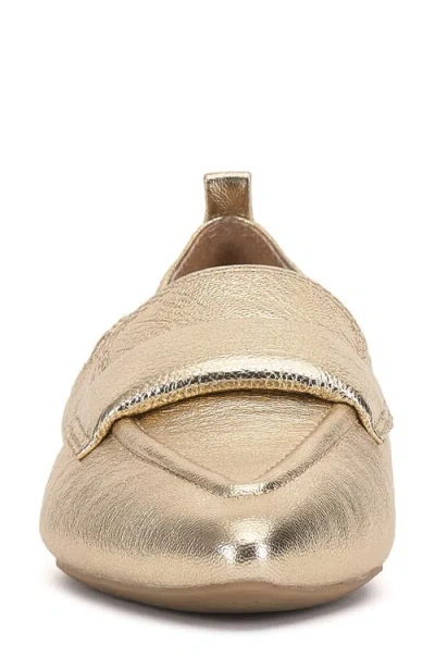 Vince Camuto Azur Flat In Gold