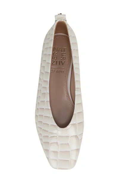 27 Edit Naturalizer Carla Flat In White