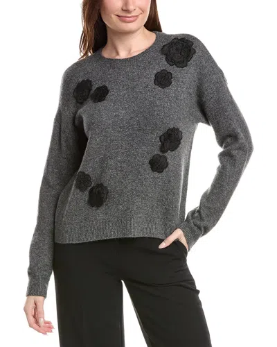 Cece Flower Applique Sweater In Gray