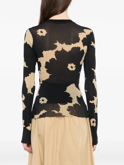 Less Printed Top In Black