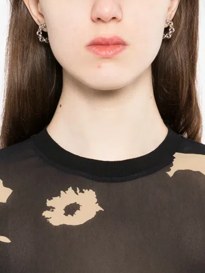 Less Printed Top In Black