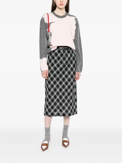 Less Plaid Midi Skirt In Black