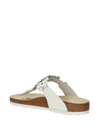Birkenstock Gizeh Thong Sandals With Floral Buckle Fastening In Black