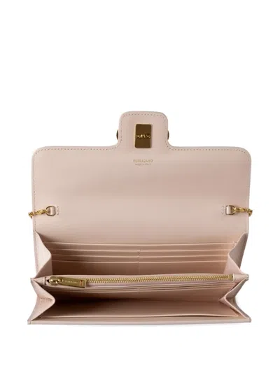 Ferragamo Gancini Hammered Chain Wallet In Pattern