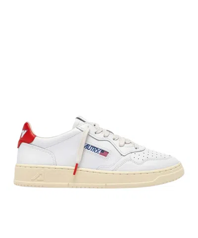 Autry Medalist Low Sneakers In Soft Leather With Cushioned Comfort In White