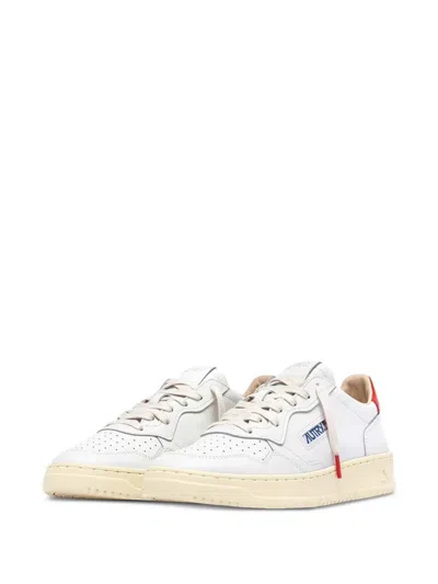 Autry Medalist Low Sneakers In Soft Leather With Cushioned Comfort In White