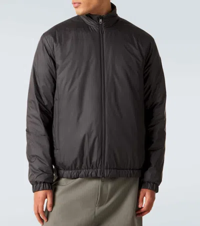 Moncler Luserna Short Down Jacket In Black