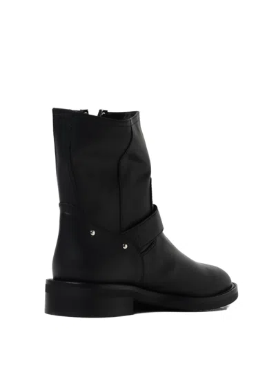 Via Roma 15 Woman Ankle Boots Black Size 7.5 Leather