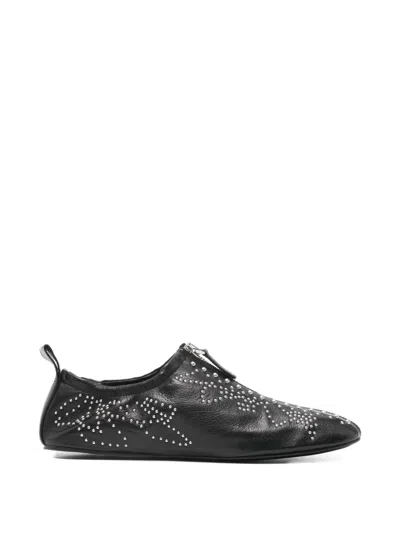 Chloé Low Top Sneakers Pull Tab Round Toe In Black