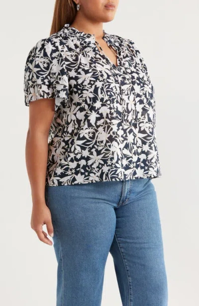 Caslon ® Ruffle Top In Black