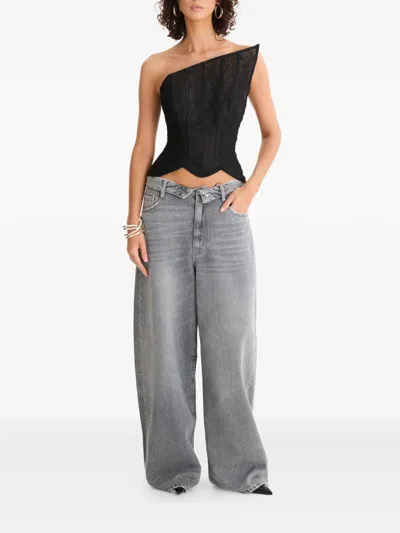 Moos Studio Triangle Lace Top In Black