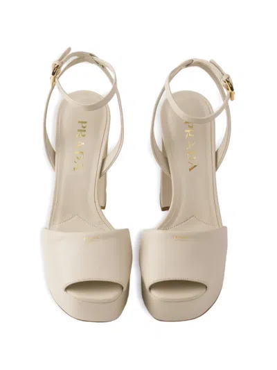 Prada Plateausandalen Aus Nappa-leder In Neutral