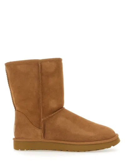Ugg Classic Short Beige Boots With Logo Patch On The Rear And Shearling Lining In Suede Woman In Brown