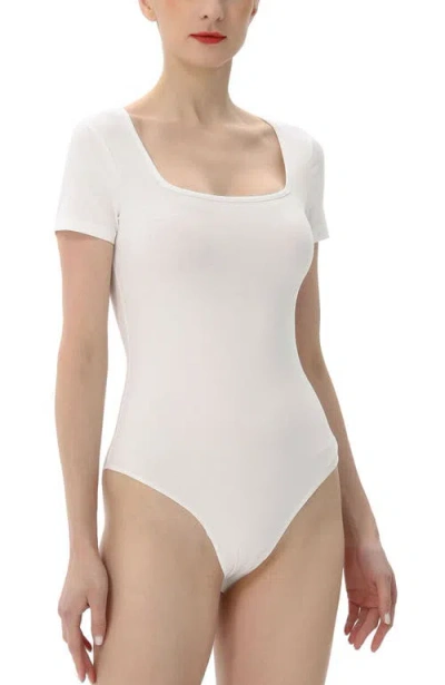 Kimi & Kai Square Neck Basic Bodysuit In White