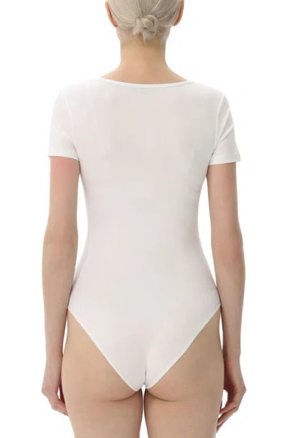 Kimi & Kai Square Neck Basic Bodysuit In White