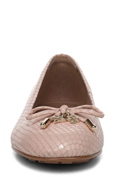 Naturalizer Ashlyn Ballet Flat In Multi