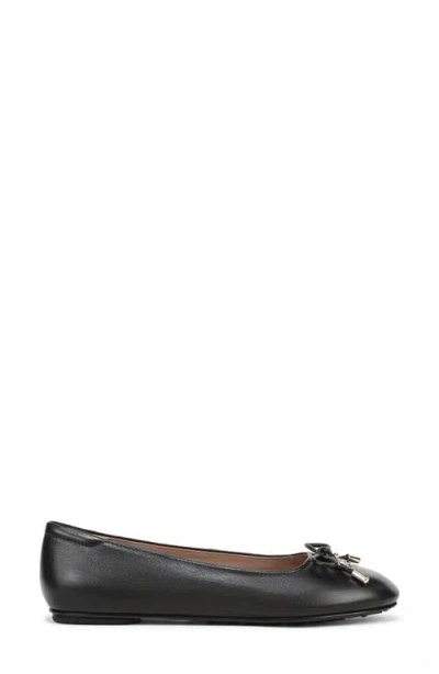 Naturalizer Ashlyn Ballet Flat In Black