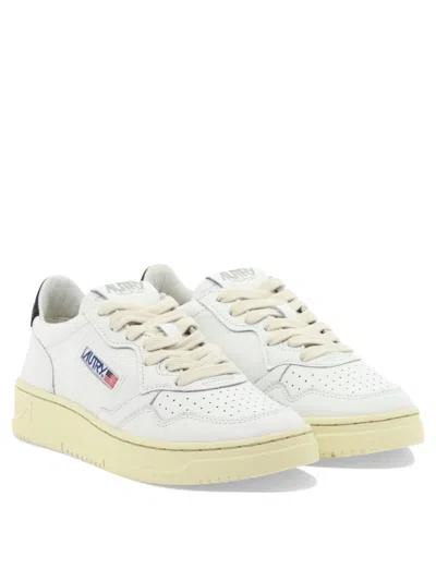 Autry Leather Sneakers With Back Contrasting Patch In White