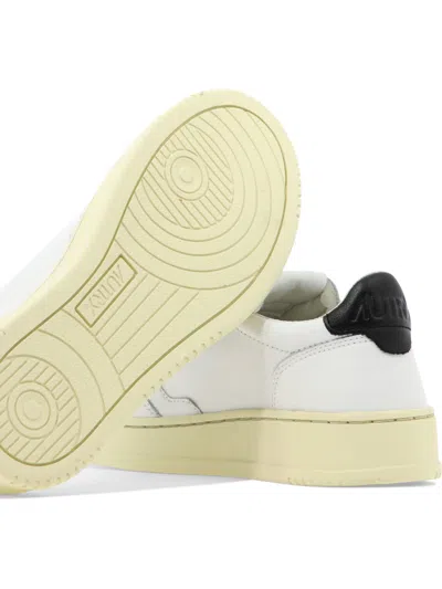 Autry Leather Sneakers With Back Contrasting Patch In White