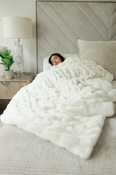 Minky Couture Hugs Cream Blanket In White