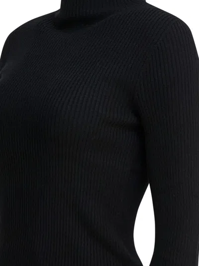 R2w Lesley Roll-neck Split-back Sweater In Black