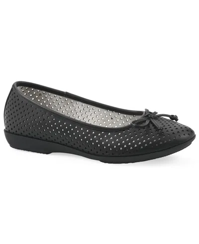 Cliffs By White Mountain Cheryl Ballet Flat In Black