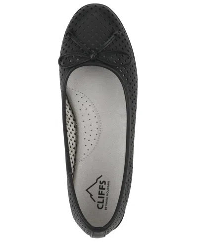 Cliffs By White Mountain Cheryl Ballet Flat In Black