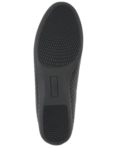 Cliffs By White Mountain Cheryl Ballet Flat In Black
