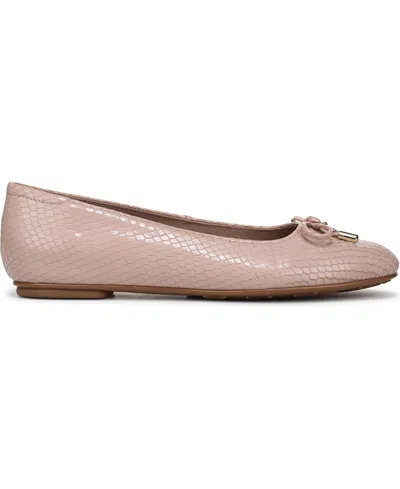 Naturalizer Ashlyn Ballet Flat In Pink