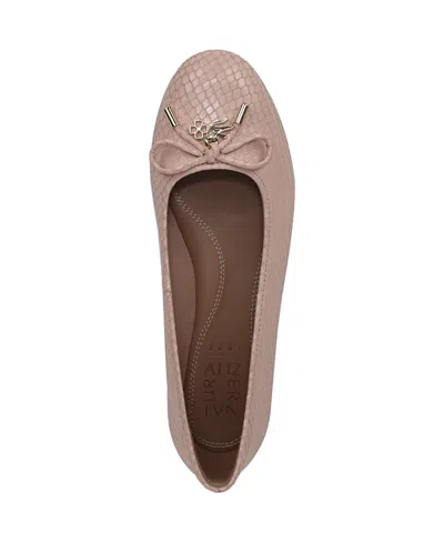 Naturalizer Ashlyn Ballet Flat In Pink