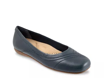Trotters Sasha Square Toe Flat In Multi