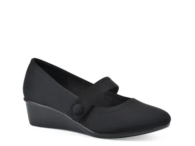 Cliffs By White Mountain Wide Width Brightly Wedge Pump In Black