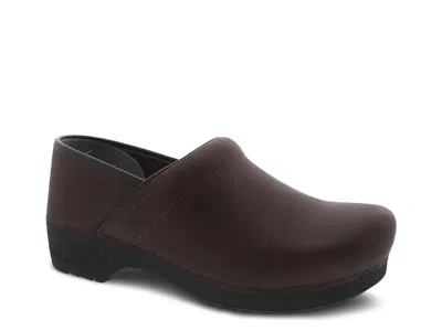Dansko Pro Xp 2.0 Clog In Brown