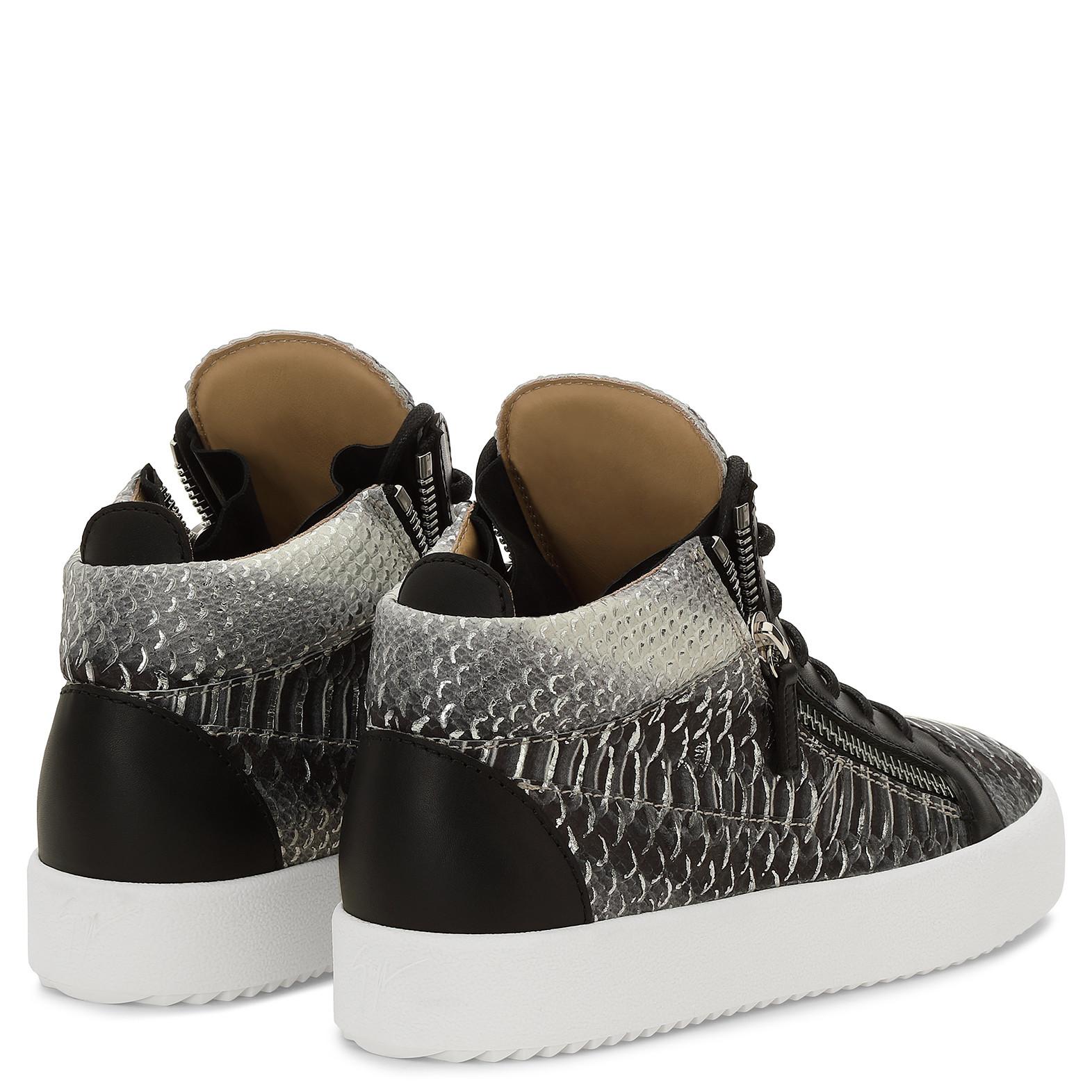 sandals from puma